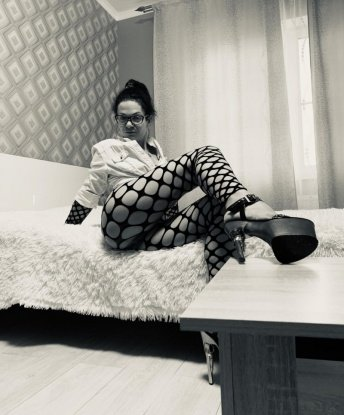 Милана, 32 года